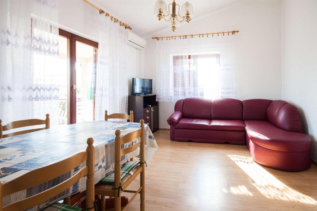 Apartments Dara Umag Exterior photo