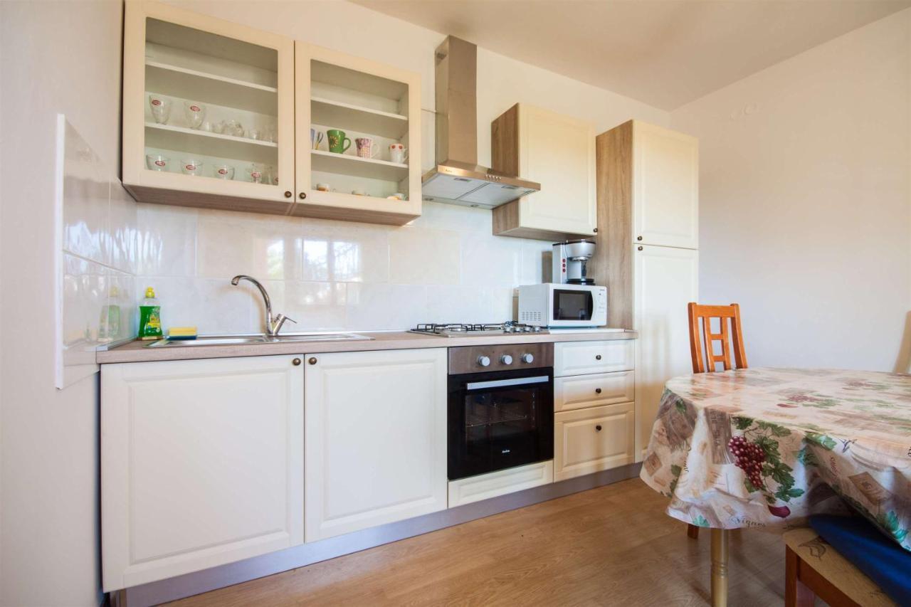 Apartments Dara Umag Exterior photo