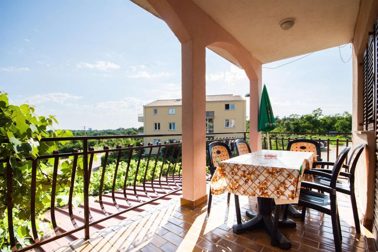 Apartments Dara Umag Exterior photo