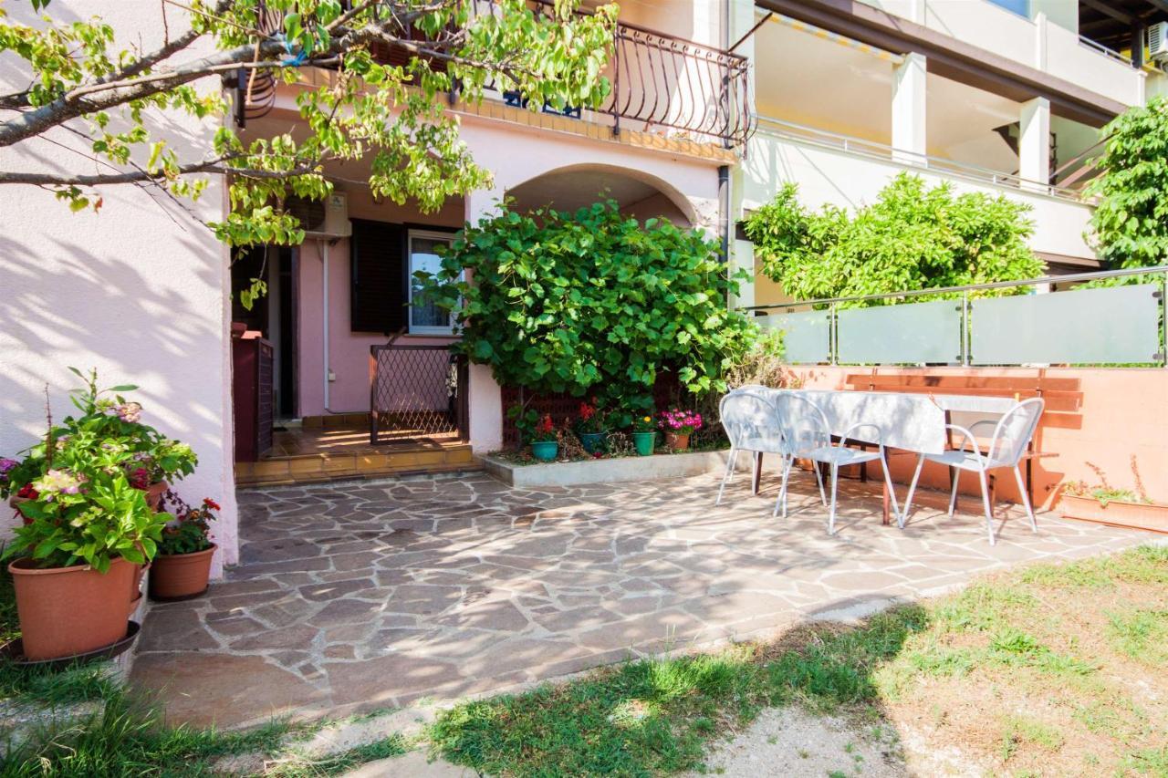 Apartments Dara Umag Exterior photo