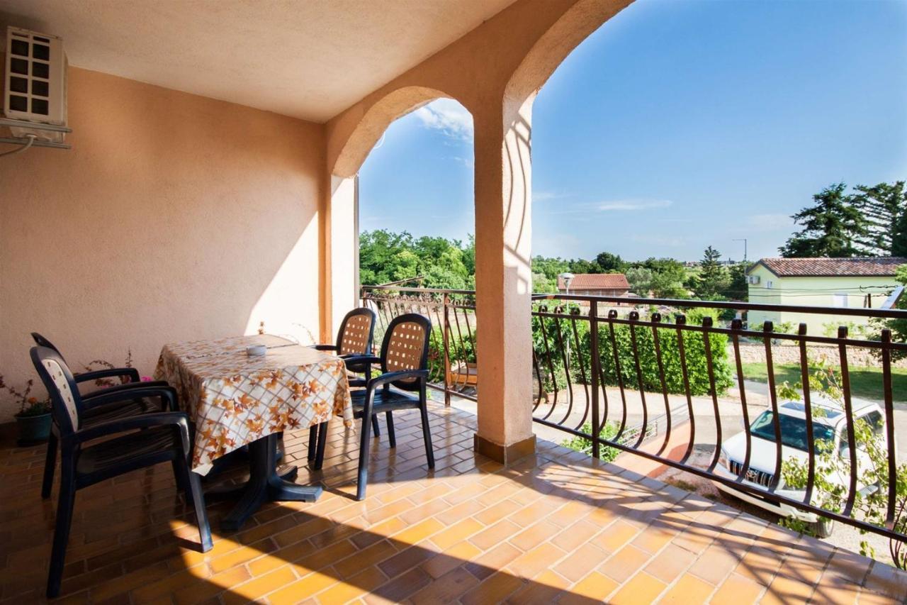 Apartments Dara Umag Exterior photo