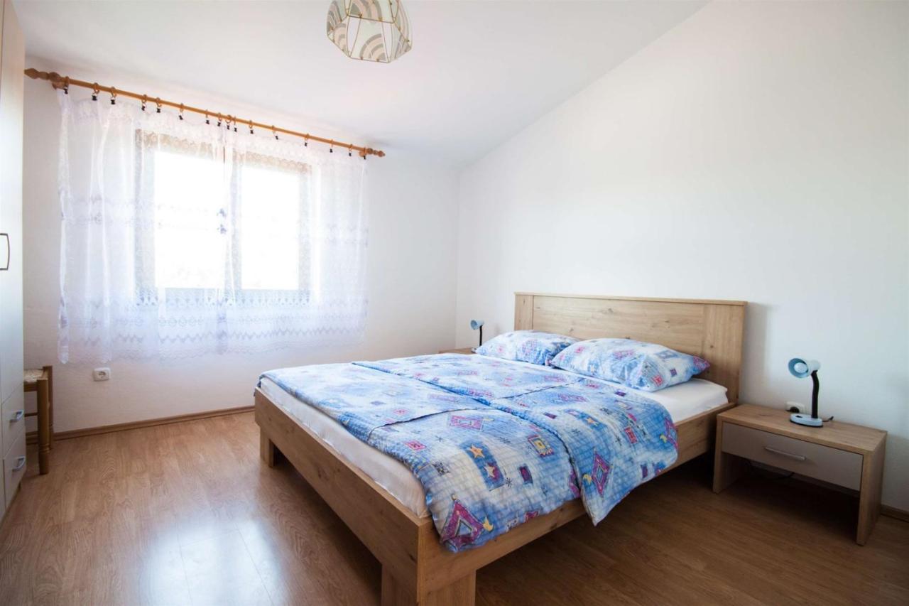 Apartments Dara Umag Exterior photo
