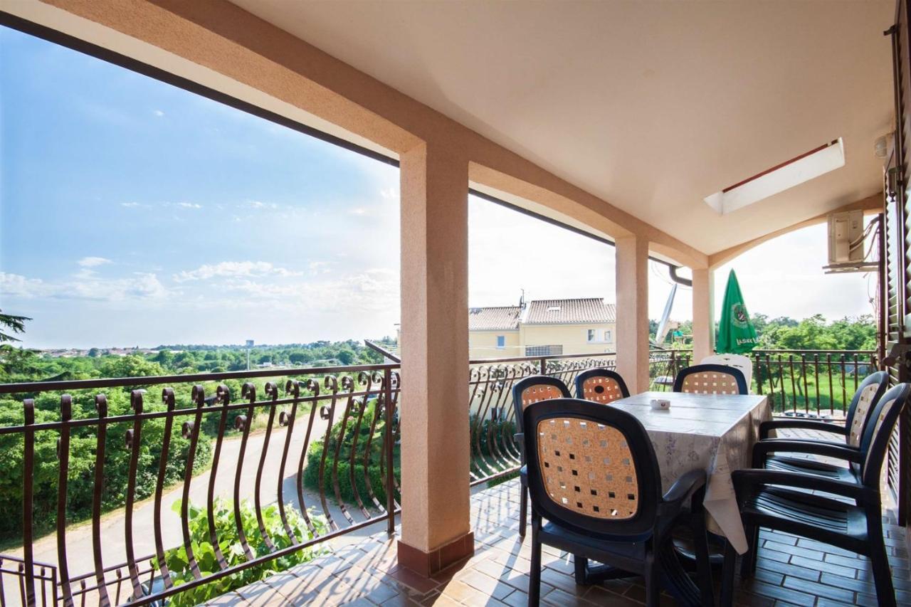 Apartments Dara Umag Exterior photo
